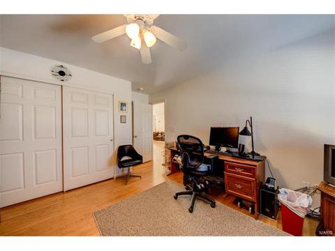 915 Midpoint Dr, O'fallon, MO 63366 photo 25
