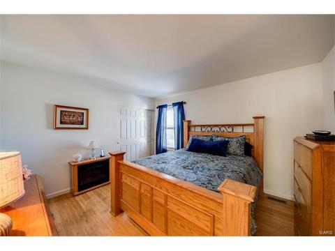 915 Midpoint Dr, O'fallon, MO 63366 photo 26