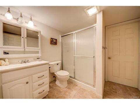 915 Midpoint Dr, O'fallon, MO 63366 photo 23