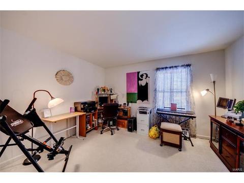 915 Midpoint Dr, O'fallon, MO 63366 photo 32