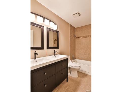 674 Dougherty Estates Dr, Ballwin, MO 63021 photo 18