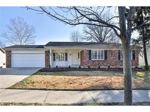 674 Dougherty Estates Dr, Ballwin, MO 63021 photo 1