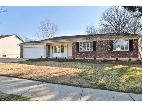 674 Dougherty Estates Dr, Ballwin, MO 63021 photo 2