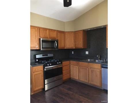 801 Pepper Ln, O'fallon, MO 63366 photo 3