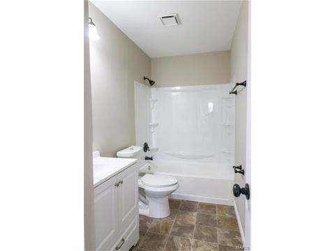 1235 Saddlemaker Ct, Saint Charles, MO 63304 photo 16