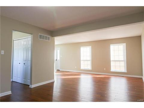 1235 Saddlemaker Ct, Saint Charles, MO 63304 photo 8
