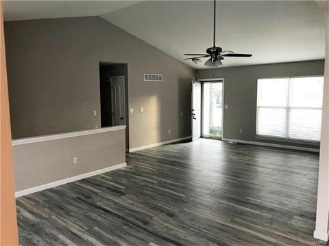 151 Royallmanor, O'fallon, MO 63368 photo 2