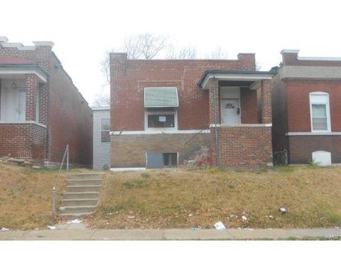 3823 S Compton Ave, Saint Louis, MO 63118 photo 1