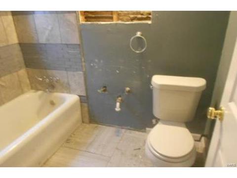 3823 S Compton Ave, Saint Louis, MO 63118 photo 11