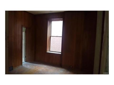 3823 S Compton Ave, Saint Louis, MO 63118 photo 8