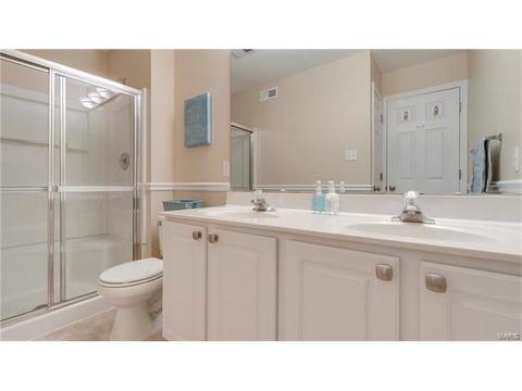 1609 Forest Springs Ln #D, Ballwin, MO 63021 photo 12