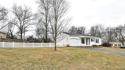 619 Marcel Dr, Manchester, MO 63011 photo 2
