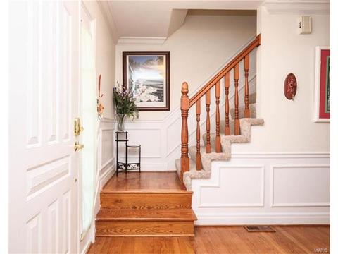 202 Westridge Parc, Ellisville, MO 63021 photo 2