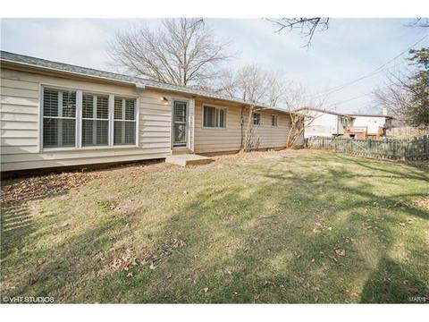 121 Timka Dr, Ballwin, MO 63011 photo 15