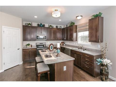 201 E Cannon Spur Ct, O'fallon, MO 63366 photo 2