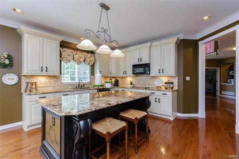 1022 Kiefer Ridge Dr, Ballwin, MO 63021 photo 18