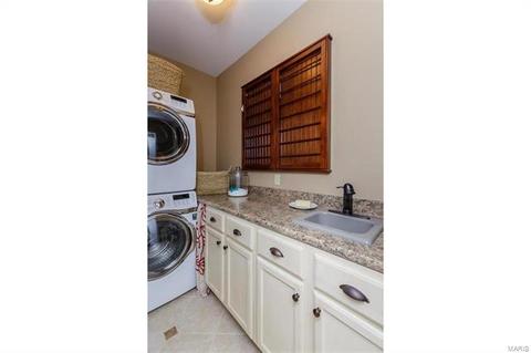 1022 Kiefer Ridge Dr, Ballwin, MO 63021 photo 25
