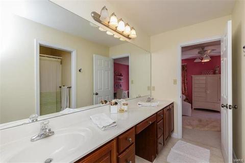 1022 Kiefer Ridge Dr, Ballwin, MO 63021 photo 44