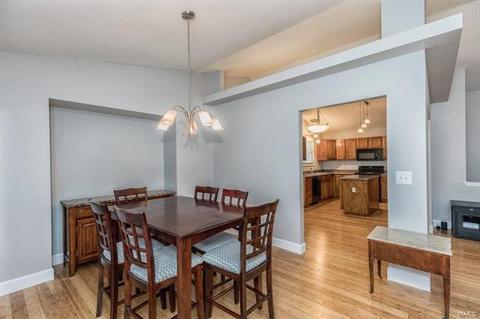 155 Rightfield Dr, O'fallon, MO 63366 photo 7