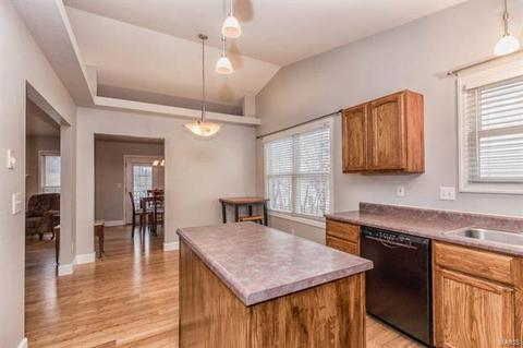 155 Rightfield Dr, O'fallon, MO 63366 photo 10