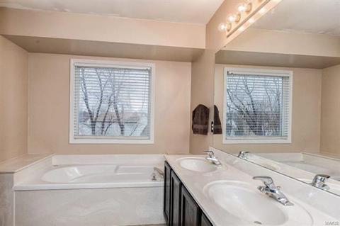155 Rightfield Dr, O'fallon, MO 63366 photo 16