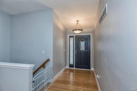 155 Rightfield Dr, O'fallon, MO 63366 photo 3