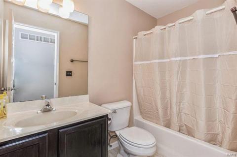155 Rightfield Dr, O'fallon, MO 63366 photo 21