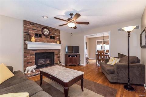 25 S Lang Dr, O'fallon, MO 63366 photo 2