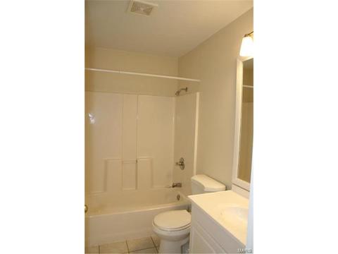 40 N Kern Dr, O'fallon, MO 63366 photo 9