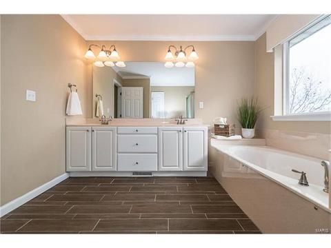 836 Legends View Dr, Eureka, MO 63025 photo 29