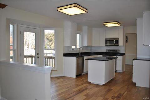 173 Keystone Farm Drive Dr, Ballwin, MO 63021 photo 3