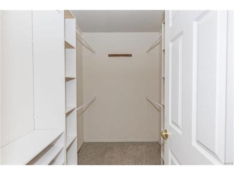 814 Clintwoode Ct, Ballwin, MO 63021 photo 19