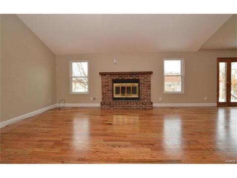 3775 Harmony Ln, Bridgeton, MO 63044 photo 3