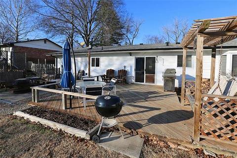 536 St Josephs Dr, Ballwin, MO 63021 photo 23