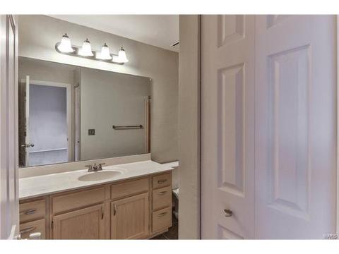 1316 Crossings Ct #C, Ballwin, MO 63021 photo 32