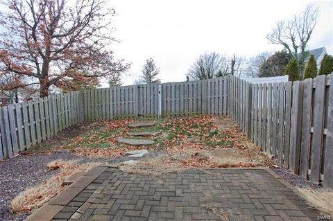 357 Fox Village Ct, Ballwin, MO 63021 photo 27