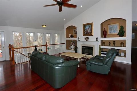 1181 Cypress Point Dr, O'fallon, MO 63366 photo 4