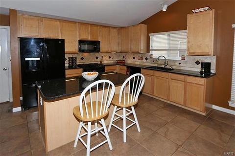 1181 Cypress Point Dr, O'fallon, MO 63366 photo 9
