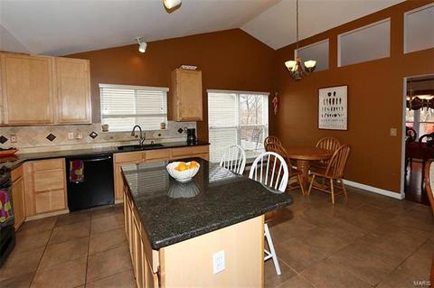 1181 Cypress Point Dr, O'fallon, MO 63366 photo 11