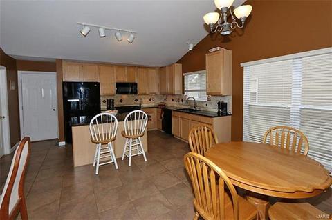 1181 Cypress Point Dr, O'fallon, MO 63366 photo 8