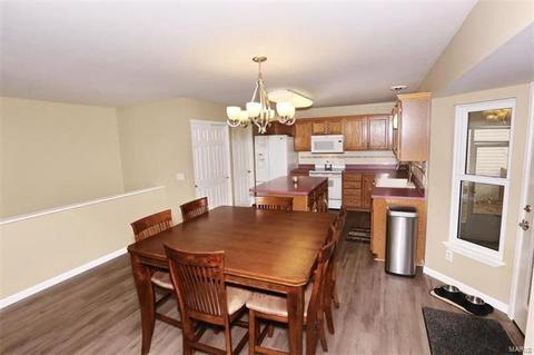 2646 Brook Mdw, O'fallon, MO 63368 photo 9
