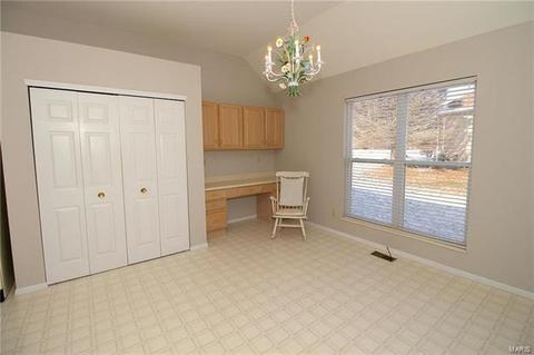 16017 Forest Vly, Ballwin, MO 63021 photo 5