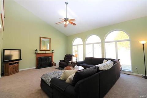 933 Emerald Oaks Ct, Eureka, MO 63025 photo 7