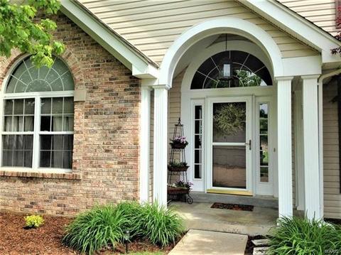 933 Emerald Oaks Ct, Eureka, MO 63025 photo 2