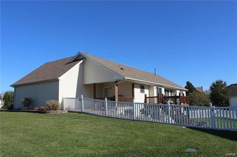 2 Cog Mill Ct, O'fallon, MO 63368 photo 3