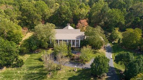 564 Eagles Nest Ct, Wildwood, MO 63011 photo 3