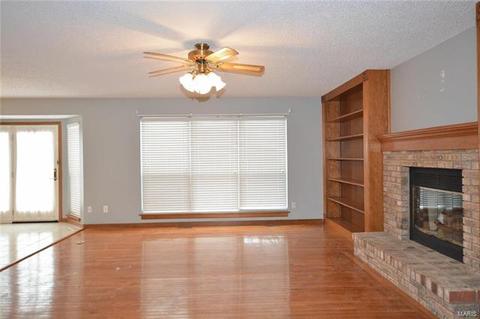 41 Georgetown Cir, O'fallon, MO 63368 photo 10