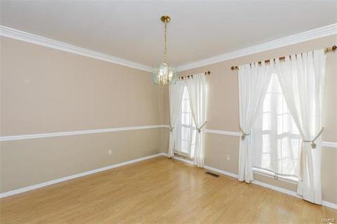 8 Patriots Ln, O'fallon, MO 63368 photo 3