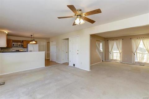 8 Patriots Ln, O'fallon, MO 63368 photo 12