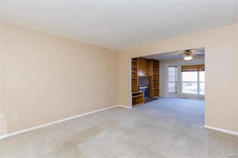 8 Patriots Ln, O'fallon, MO 63368 photo 6